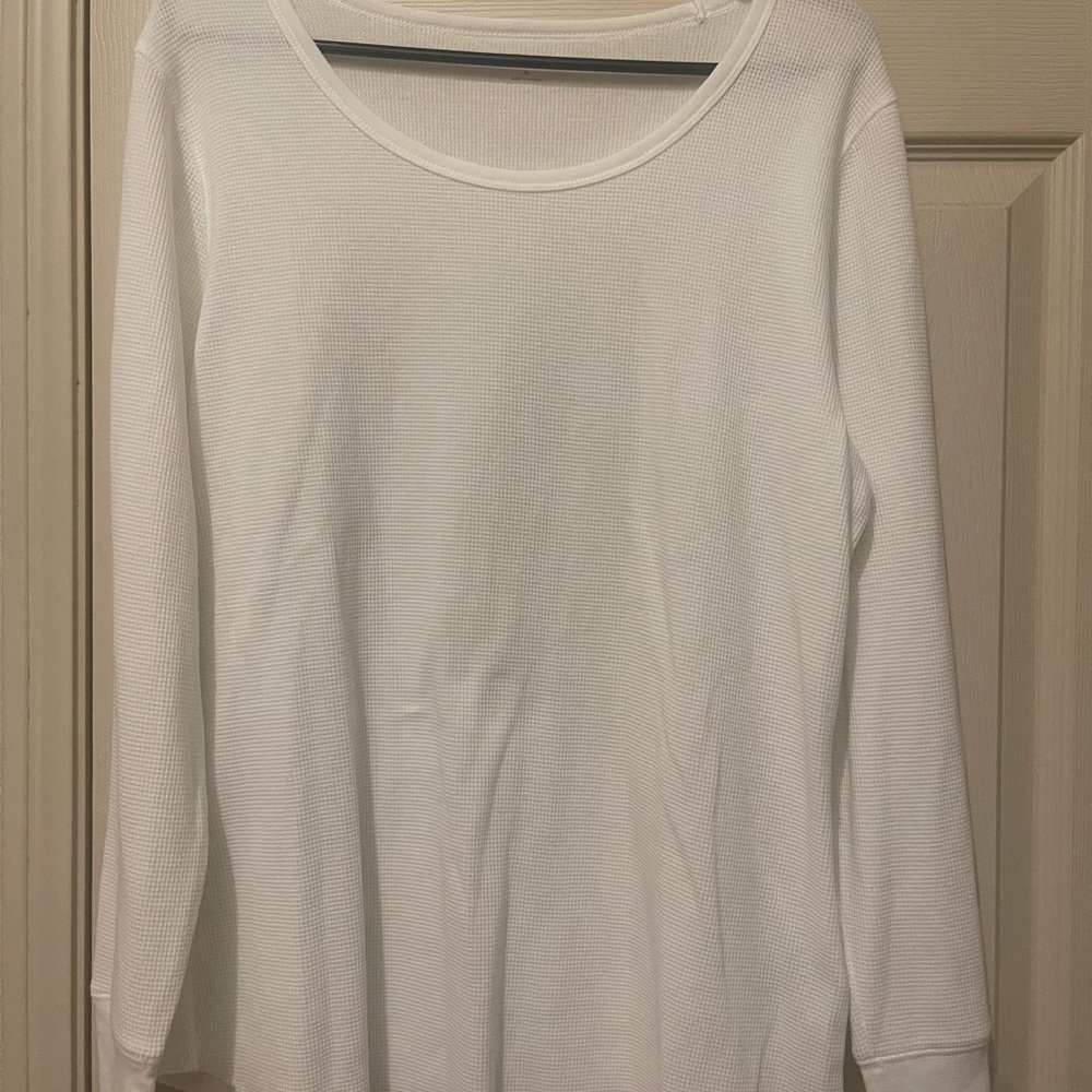 Old Navy Fitted White Long Sleeve Tee